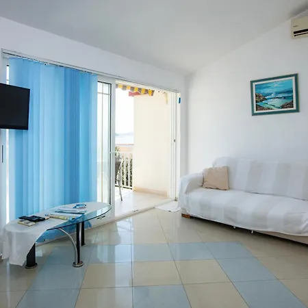 Apartamento By The Sea - 17129 Rogoznica (Sibenik-Knin)
