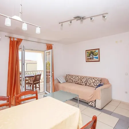 By The Sea - 17129 Apartamento