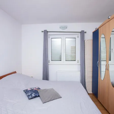 By The Sea - 17129 Apartamento Rogoznica (Sibenik-Knin)
