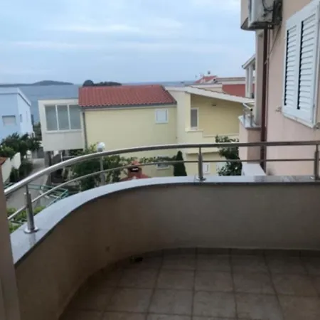 Apartament By The Sea - 17129 Rogoznica (Sibenik-Knin)