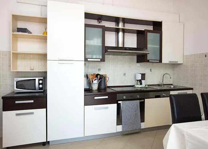 By The Sea - 17129 * Rogoznica (Sibenik-Knin)