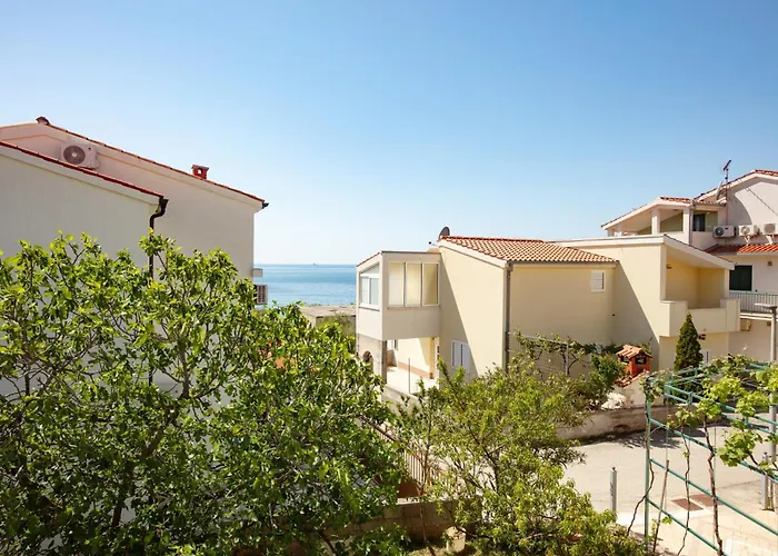 Appartement By The Sea - 17129